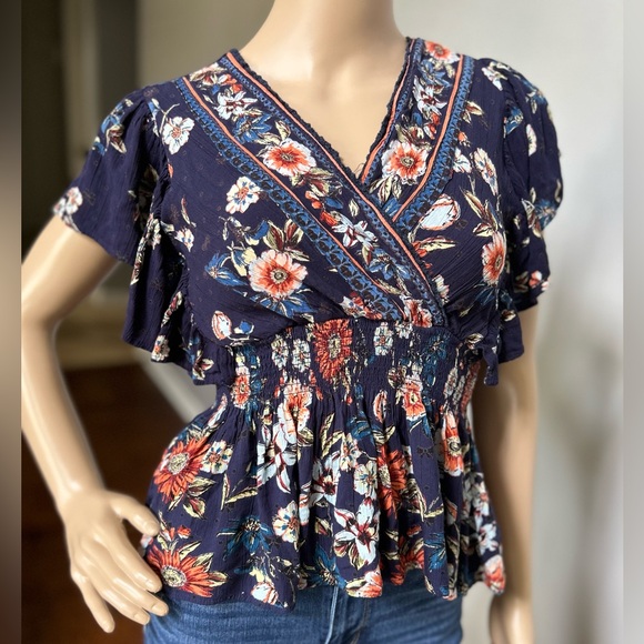 Mi Ami Navy Floral Peplum Blouse - Picture 1 of 9